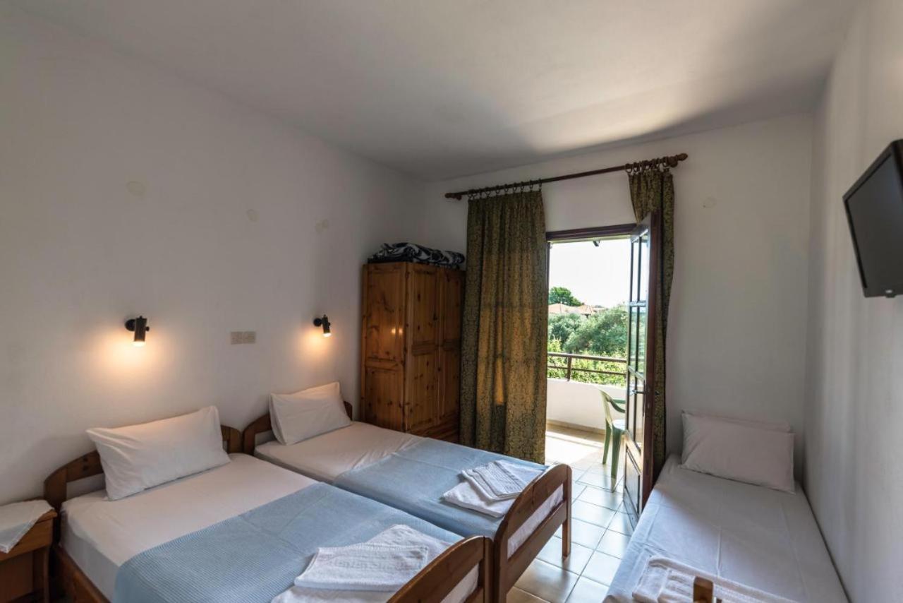 Olive Studios And Apartments Скала Потамияс Екстериор снимка